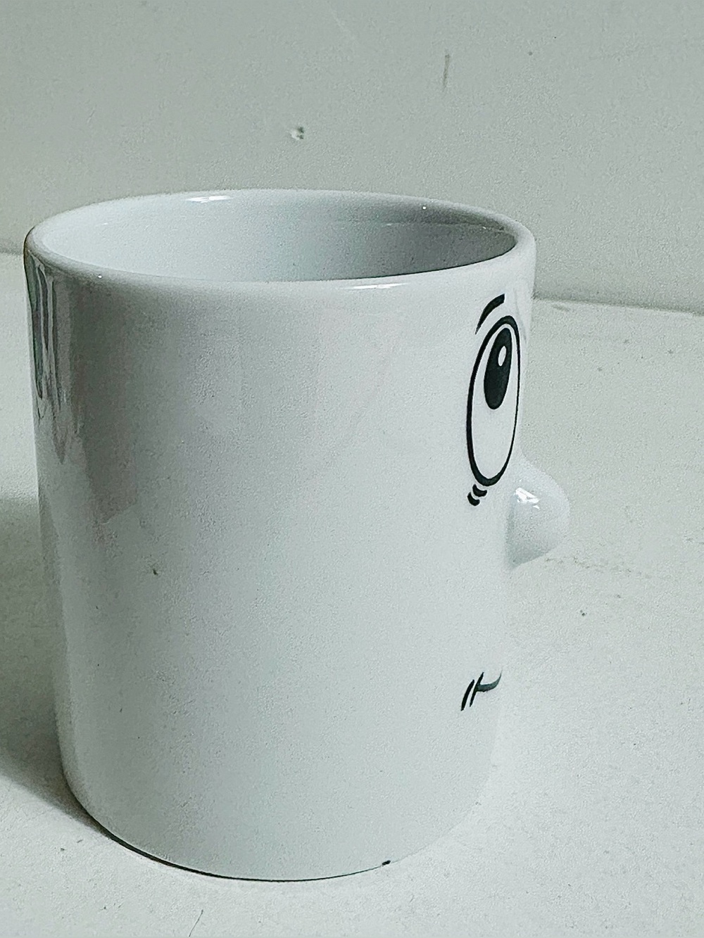 80’s Vintage Whimsical Kitsch White Smiley Ceramic Mug with Nose Accent - Picture 6 of 8